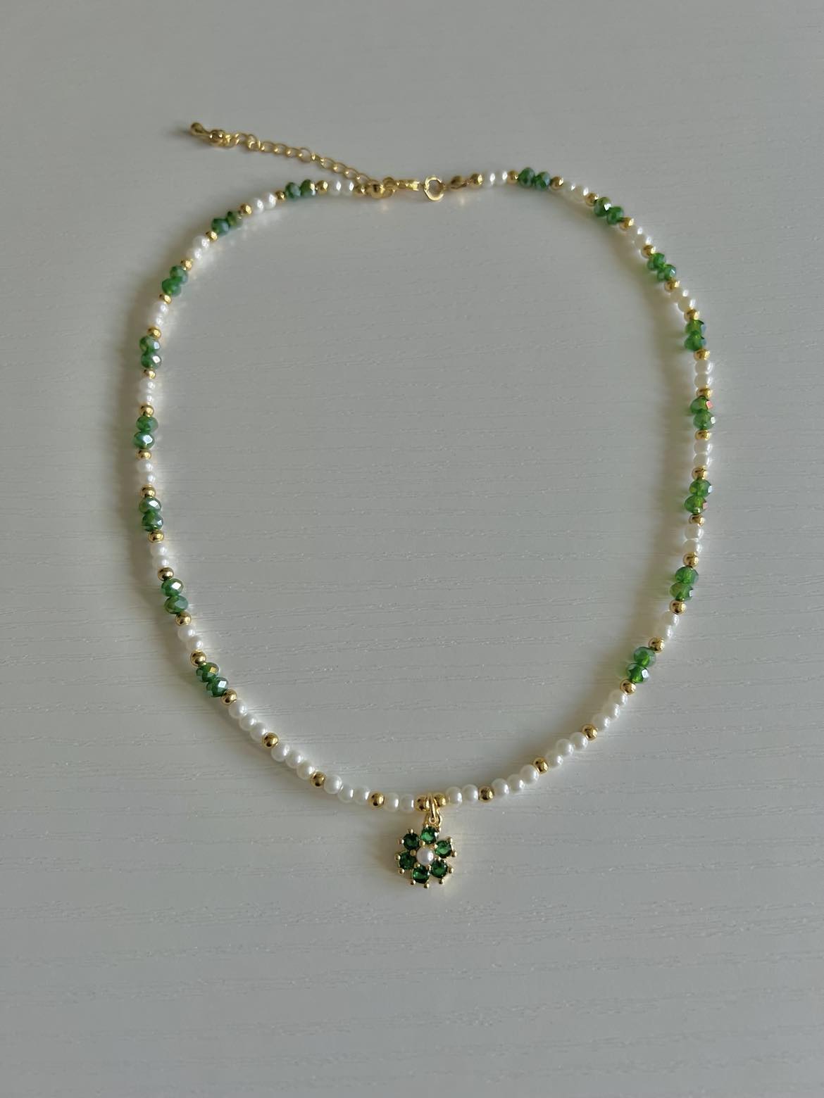 Green Flower Pearl Necklace